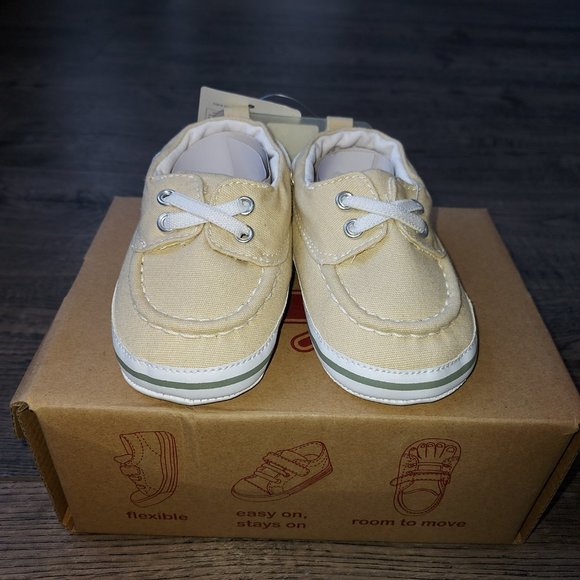 LUVABLE FRIENDS Baby Booties Size 12-18 months - Picture 3 of 5